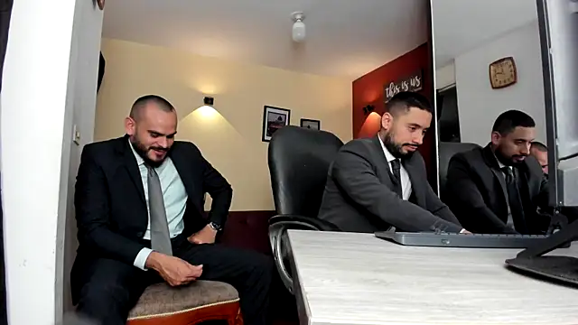 Snapshot of thesexlawyer1 chatting on 5, 6, 2026 thesexlawyer1 online show from 5, 6, 2026