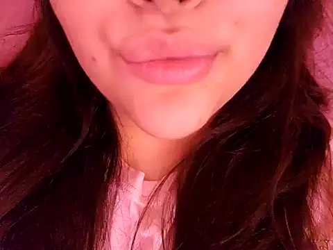 Snapshot of Blanquitaaa chatting on 4, 12, 2024 Blanquitaaa online show from 4, 12, 2024