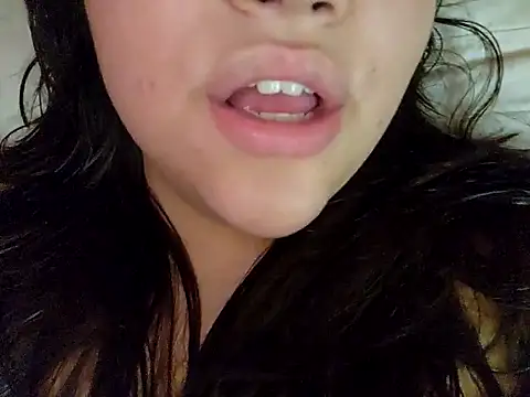 Snapshot of Blanquitaaa chatting on 19, 2, 2025 Blanquitaaa online show from 19, 2, 2025