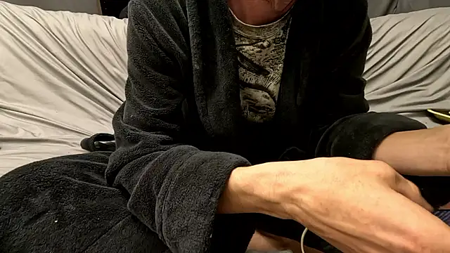 Snapshot of joeiandola chatting on 2, 2, 2026 joeiandola online show from 2, 2, 2026