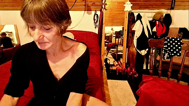 Hot Colettte online show from 10, 11, 2025