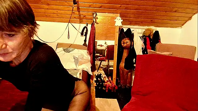 Hot Colettte online show from 16, 11, 2025