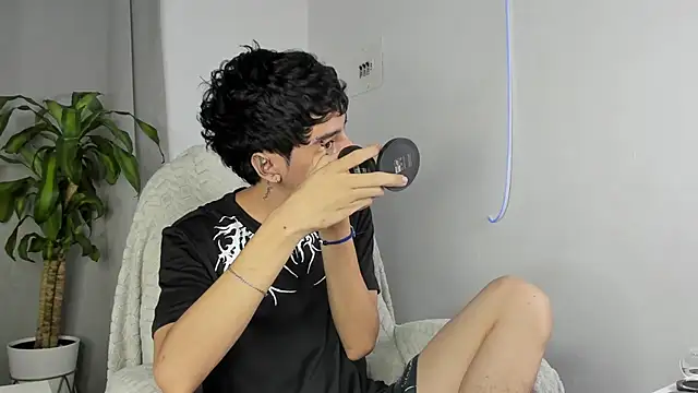 sebas rose online show from 24, 9, 2025