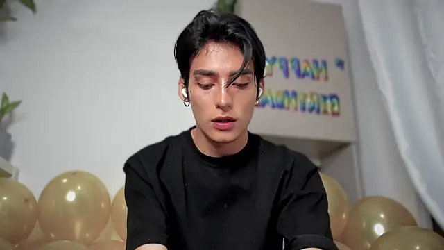 sebas rose online show from 23, 12, 2024