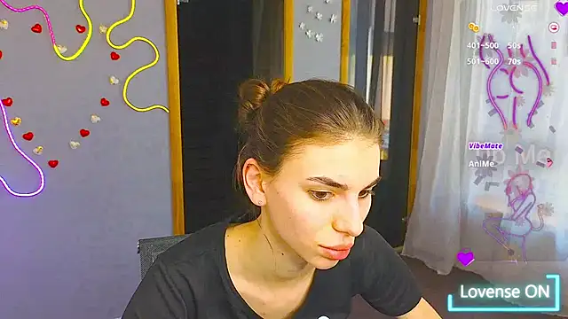 EmmyGreans online show from 1, 3, 2025