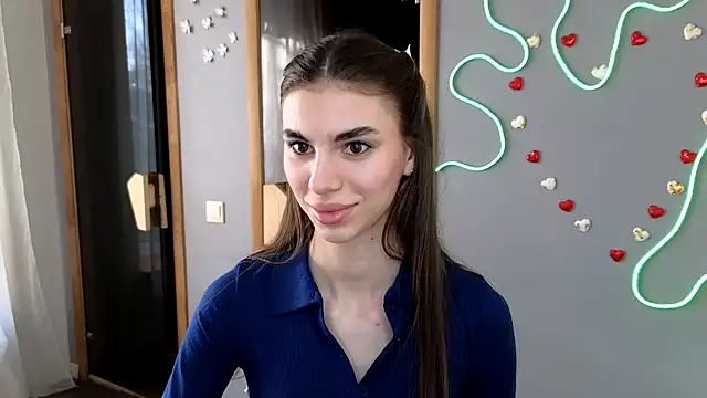 EmmyGreans online show from 8, 3, 2025