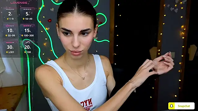 EmmyGreans online show from 19, 9, 2025