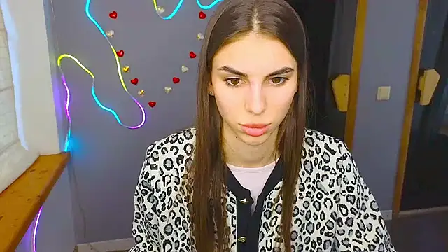 EmmyGreans online show from 25, 2, 2025