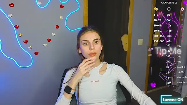 EmmyGreans online show from 13, 3, 2025