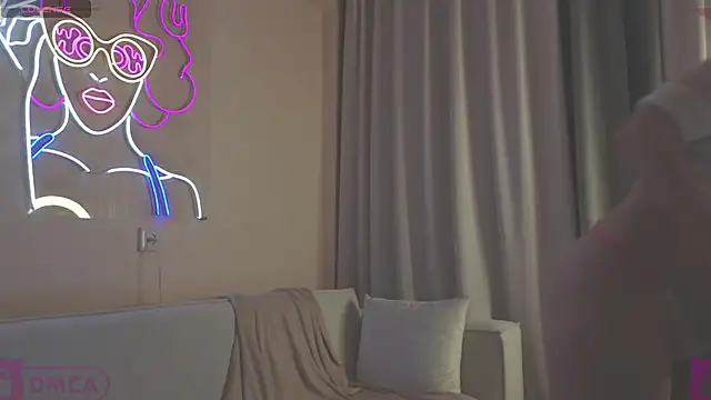 ElleCherry online show from 1, 3, 2025