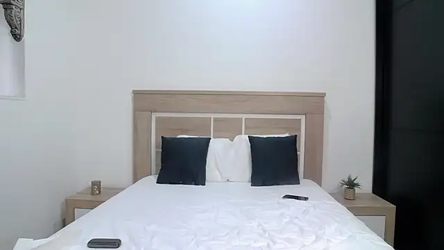 AylinRoss online show from 26, 2, 2025