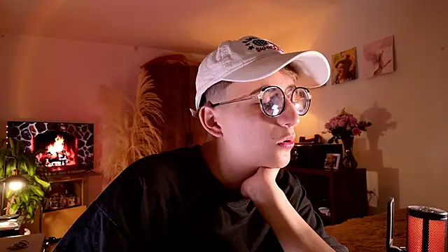 Mr evan1 online show from 4, 10, 2025