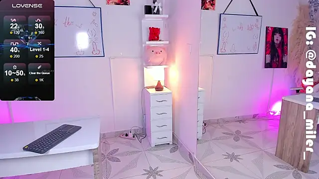  dayana miler online show from 24, 1, 2025