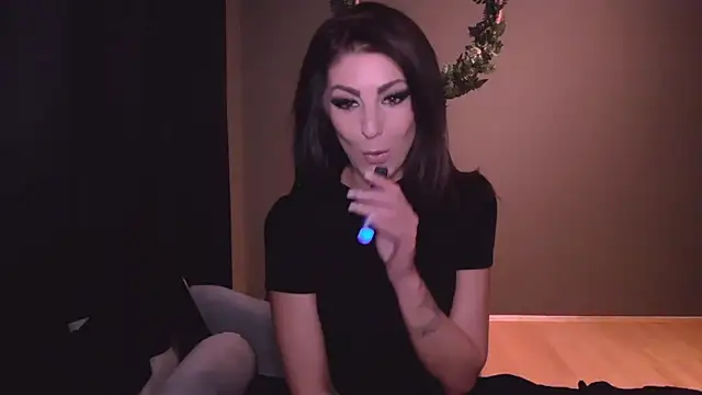 Saintrebella online show from 10, 12, 2024