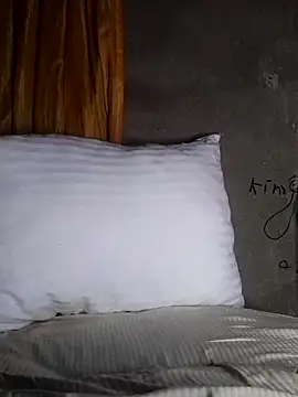 lachilena027 online show from 28, 2, 2025