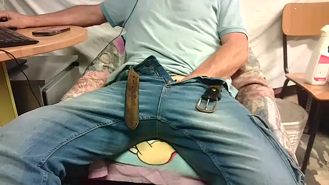 Giulio35 Pika online show from 19, 9, 2025