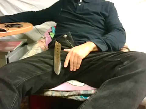 Giulio35 Pika online show from 4, 12, 2025