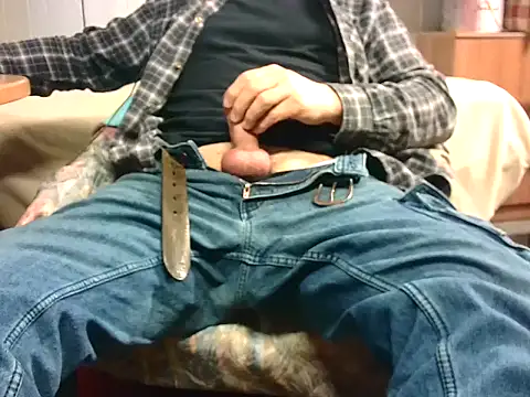 Giulio35 Pika online show from 4, 4, 2026