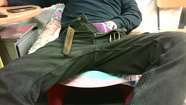 Giulio35 Pika online show from 8, 10, 2025