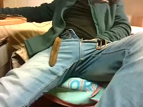 Giulio35 Pika online show from 19, 3, 2026