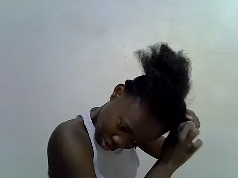 hey its andreana online show from 21, 10, 2025