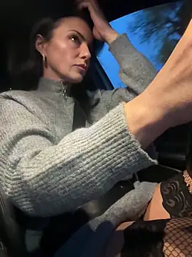 KimKelly13 online show from 4, 12, 2025