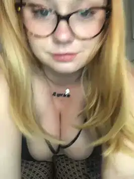 chloetarducci online show from 2, 3, 2025