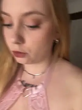 chloetarducci online show from 6, 3, 2025