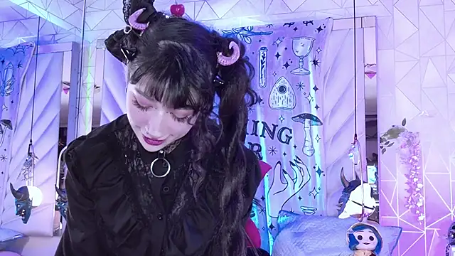 Snapshot of zephirahabney chatting on 2, 11, 2025 zephirahabney online show from 2, 11, 2025