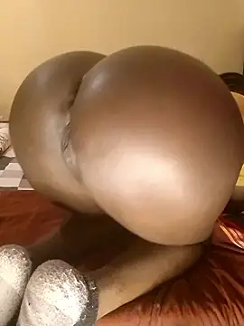 Misskhalifa  online show from 25, 10, 2025