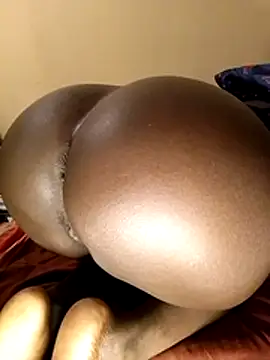 Misskhalifa  online show from 13, 11, 2025