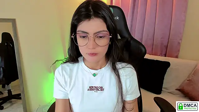 Snapshot of Lilabril chatting on 17, 3, 2025 Lilabril online show from 17, 3, 2025