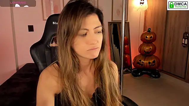 Snapshot of Lilabril chatting on 5, 10, 2025 Lilabril online show from 5, 10, 2025