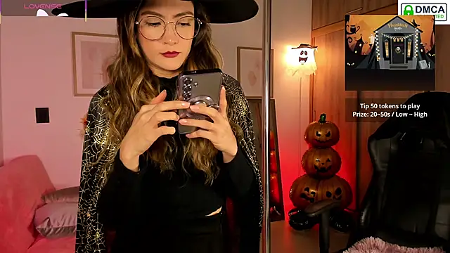 Snapshot of Lilabril chatting on 10, 10, 2025 Lilabril online show from 10, 10, 2025