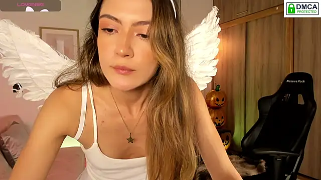 Snapshot of Lilabril chatting on 31, 10, 2025 Lilabril online show from 31, 10, 2025