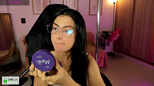 Snapshot of Lilabril chatting on 9, 5, 2026 Lilabril online show from 9, 5, 2026