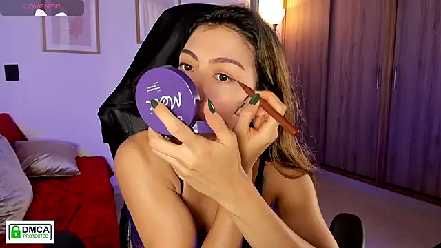 Lilabril online show from 10, 4, 2026