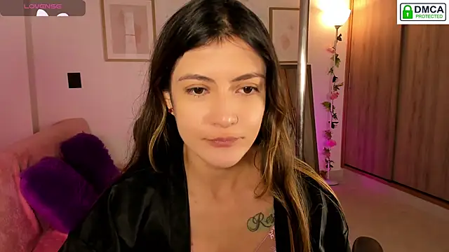 Snapshot of Lilabril chatting on 28, 11, 2025 Lilabril online show from 28, 11, 2025