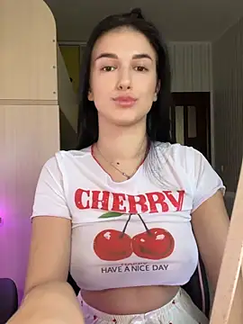 Julietta a online show from 26, 10, 2025