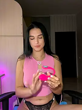 Julietta a online show from 8, 10, 2025