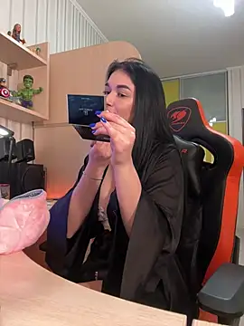 Julietta a online show from 24, 2, 2025