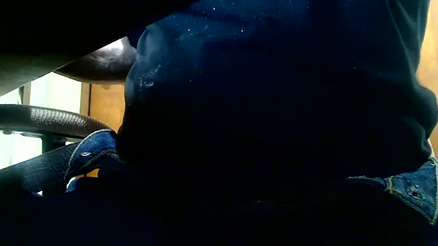 Snapshot of markluvskitty chatting on 5, 2, 2026 markluvskitty online show from 5, 2, 2026