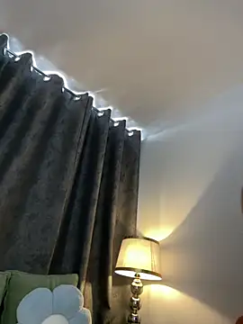 CHERRYY BOMB  online show from 15, 4, 2026