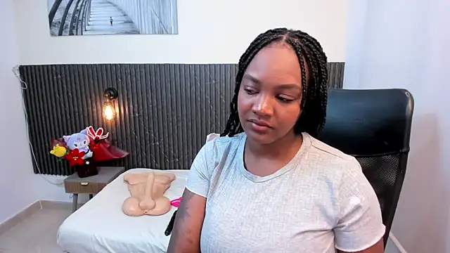 chanel brunette online show from 5, 3, 2026