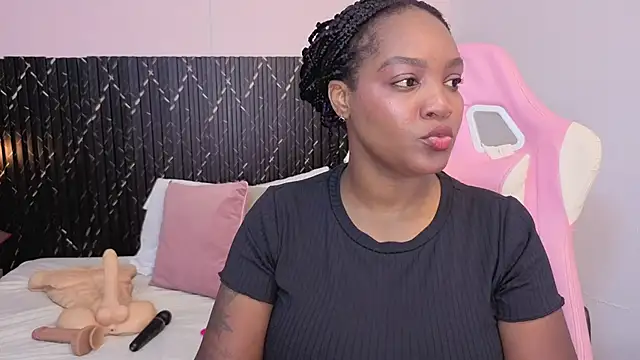 chanel brunette online show from 16, 3, 2026