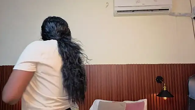 Snapshot of chanel_brunette chatting on 16, 2, 2026 chanel brunette online show from 16, 2, 2026