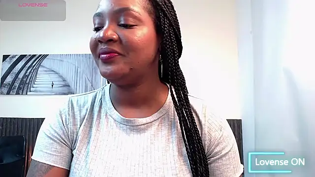 chanel brunette online show from 25, 10, 2025