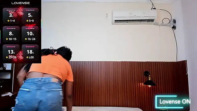 chanel brunette online show from 2, 10, 2025