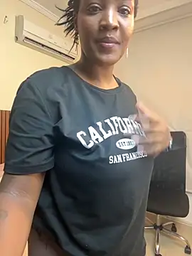 chanel brunette online show from 10, 10, 2025