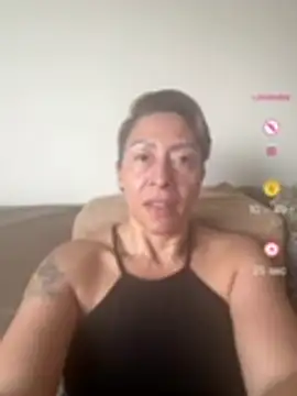 Snapshot of elmarsexydoll chatting on 4, 7, 2026 elmarsexydoll online show from 4, 7, 2026